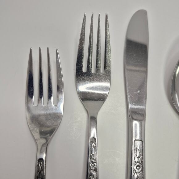 Imperial Stainless Japan 5-piece Flatware Set IMI57 Vintage Floral - Picture 4 of 14